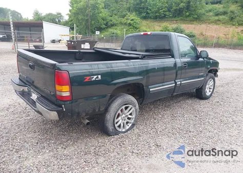 2002 Chevrolet Silverado 1500 Ls из США, поврежденный, VIN 1GCEK14T02Z117439